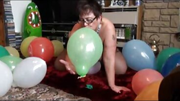 Video seksmelayu Legs On Shoulders dengan Julia Grandi yang hebat dari Blacked.Com